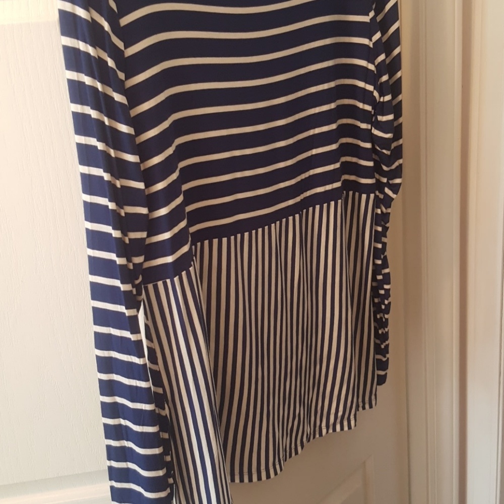 Hi-Lo Stripped Short-term NWT - Picture 3 of 5